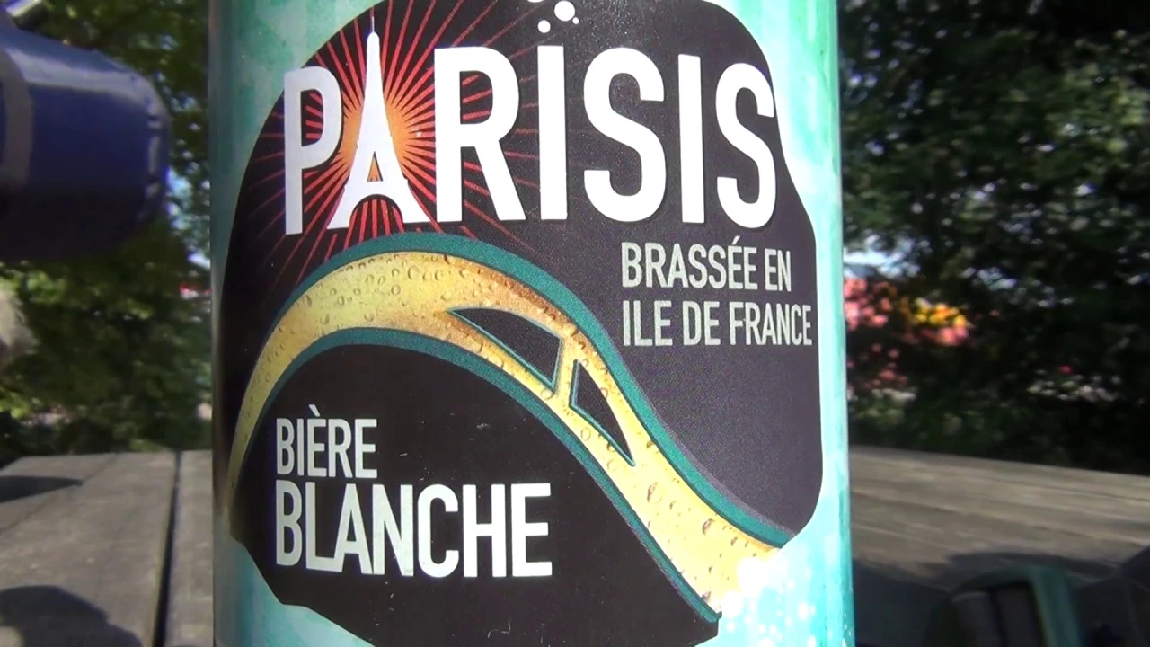 Enjoying a Pharaonic Isis Beer in Paris at the spot, where the OAS tried to kill General de Gaulle