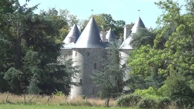 The Grange Castle of Lafayette next to Chateau Lafite of Ghislaine Maxwell