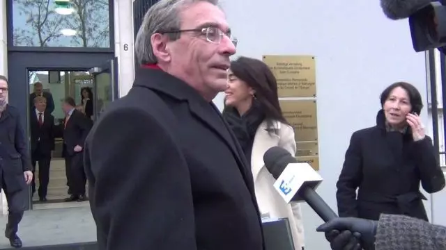 Sean Hross interviewe le Sénateur Roland Ries en présence du Ministre Jérôme Cahuzac à coté