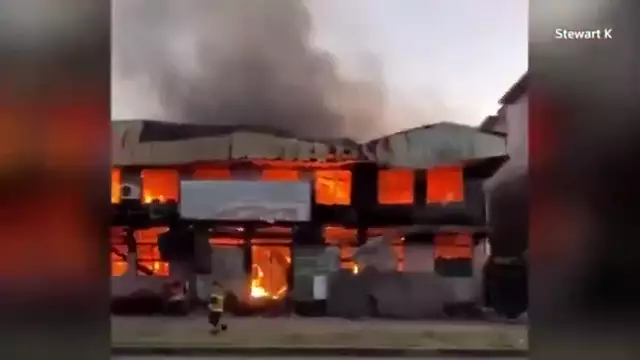 Solomon Islands - Buildings Set On Fire As Rioters Defy Lockdown (25 nov 2021)