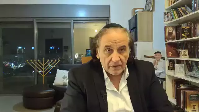 שעון החול בימי קודש.6.3.22.חיים איכר