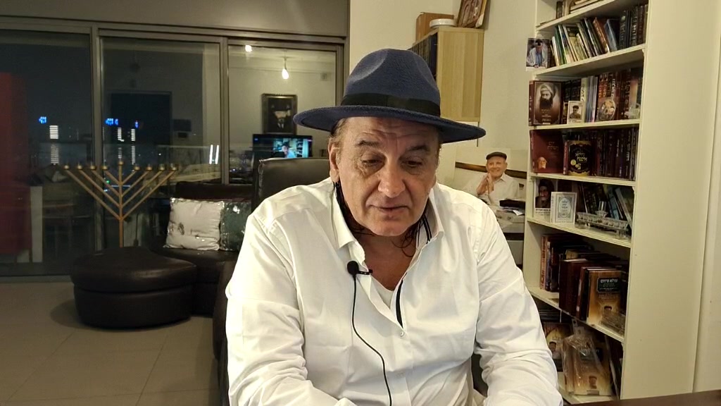 כמו פורים כי פורים היום מסכות והקשר לחיג'אב באירן | By חיים