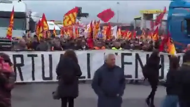 Italien: Massendemonstrationen gegen EU und NATO