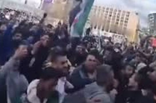 Mitten in Deutschland demonstrieren syrische Terroristenanhänger