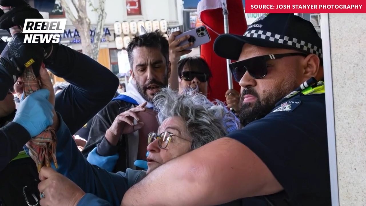 Gutless cops CHOKEHOLD Jewish grandma as violent anti-Israel mob run wild